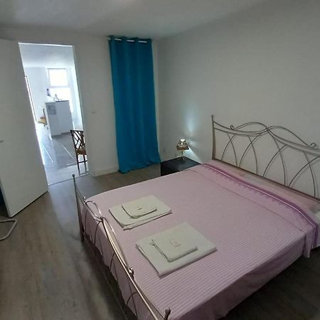 Alvito Guest House - Comfortable Room With Private Bathroom Lisboa Ngoại thất bức ảnh
